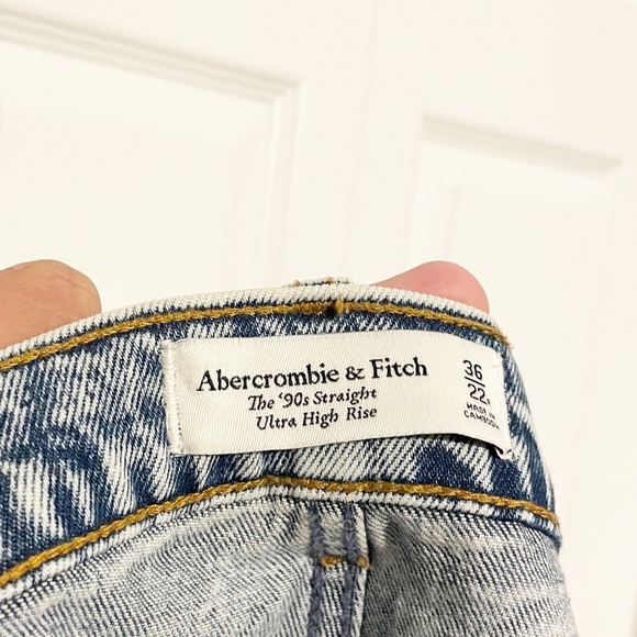 Abercrombie & Fitch The 90s Straight Leg Ultra High Rise Jeans Plus Size 36 22 - Picture 5 of 10